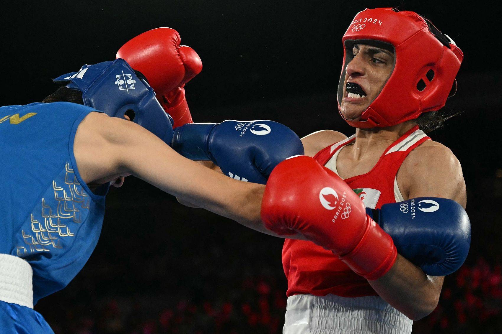 开云官网-英国女子拳击选手再胜对手，晋级决赛