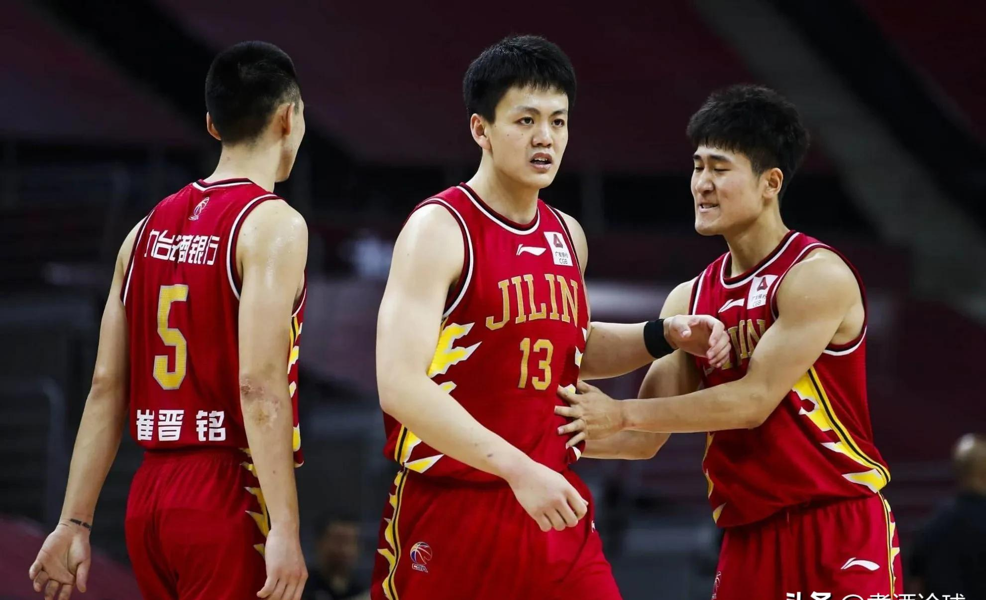 吉林队客场战胜对手，积极备战淘汰赛