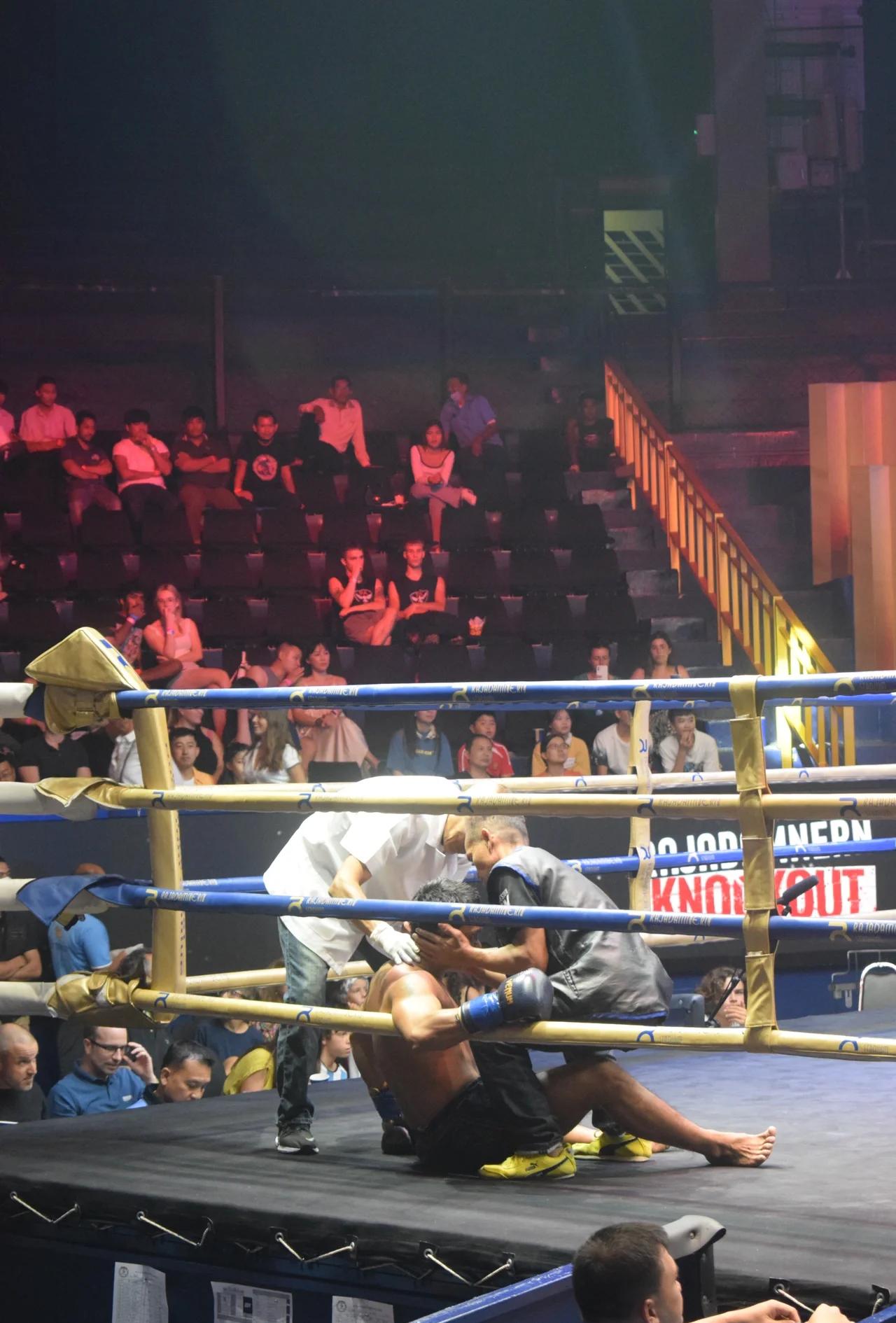 开云下载-泰国球队历经激战，晋级国际比赛决赛的简单介绍