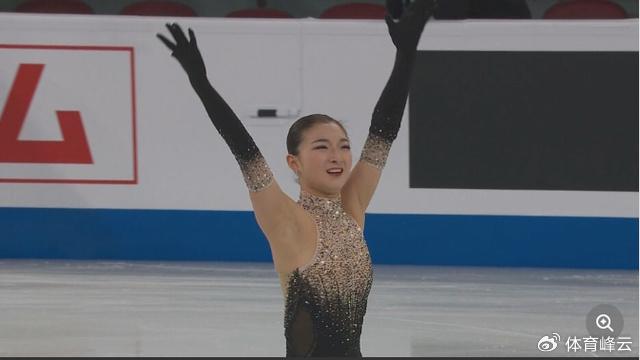 日本体操选手优雅表现荣登领奖台的简单介绍 日本体操选手优雅表现荣登领奖台的简单介绍