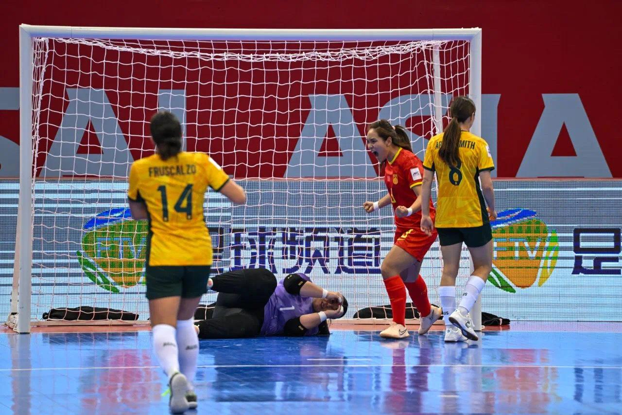 开云体育APP下载-罗马尼亚女足击败保加利亚女足，夺得胜利