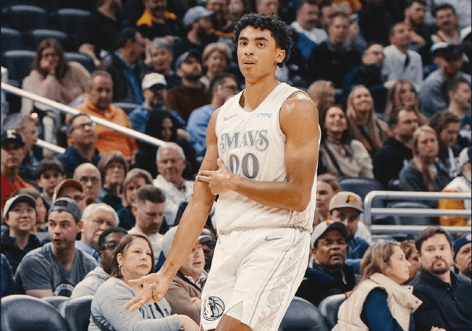 步行者击败独行侠,队员尽展实力的简单介绍 步行者击败独行侠,队员尽展实力的简单介绍