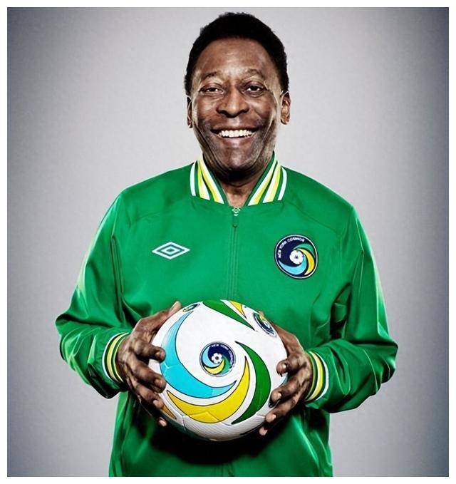 巨星闪耀！球场上的风采无人能敌的简单介绍