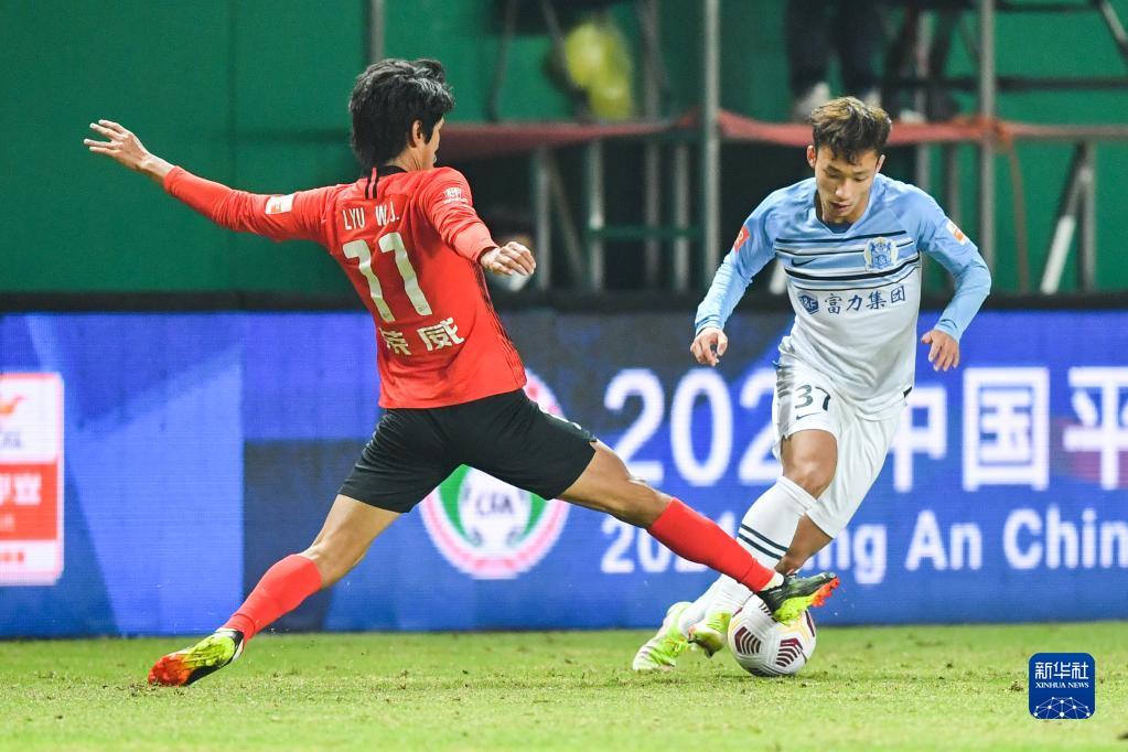 开云体育登录-科隆球队主场热胜，球迷加油声不断的简单介绍