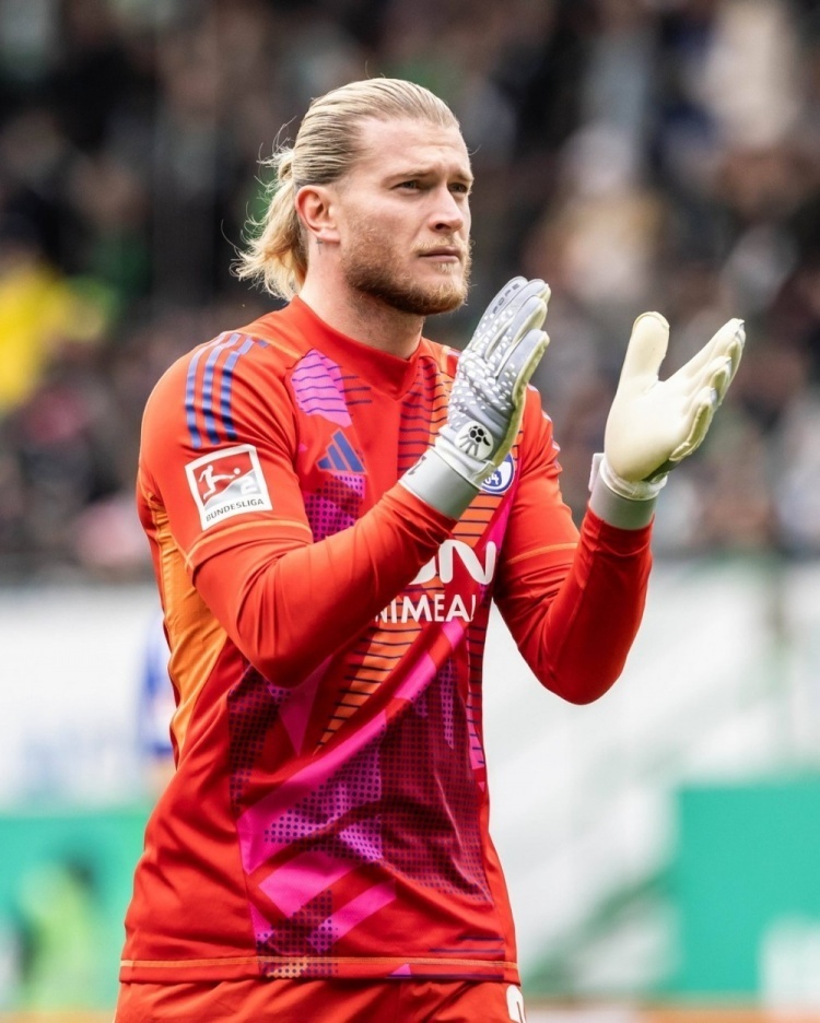 开云下载-沙尔克主教练:球队需要加强中场控制的简单介绍