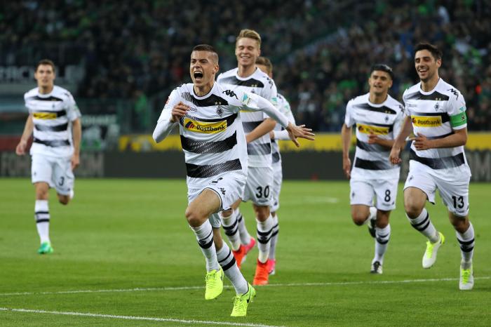 开云下载-关于沙尔克遭遇惨败，战绩忧心不已的信息