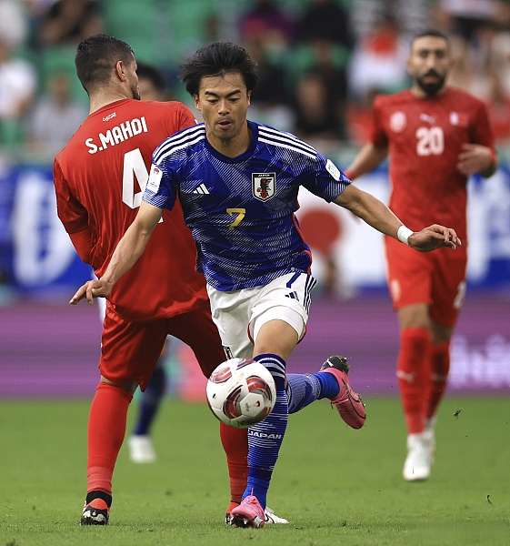 包含精彩进球战术出色胜者晋级的词条