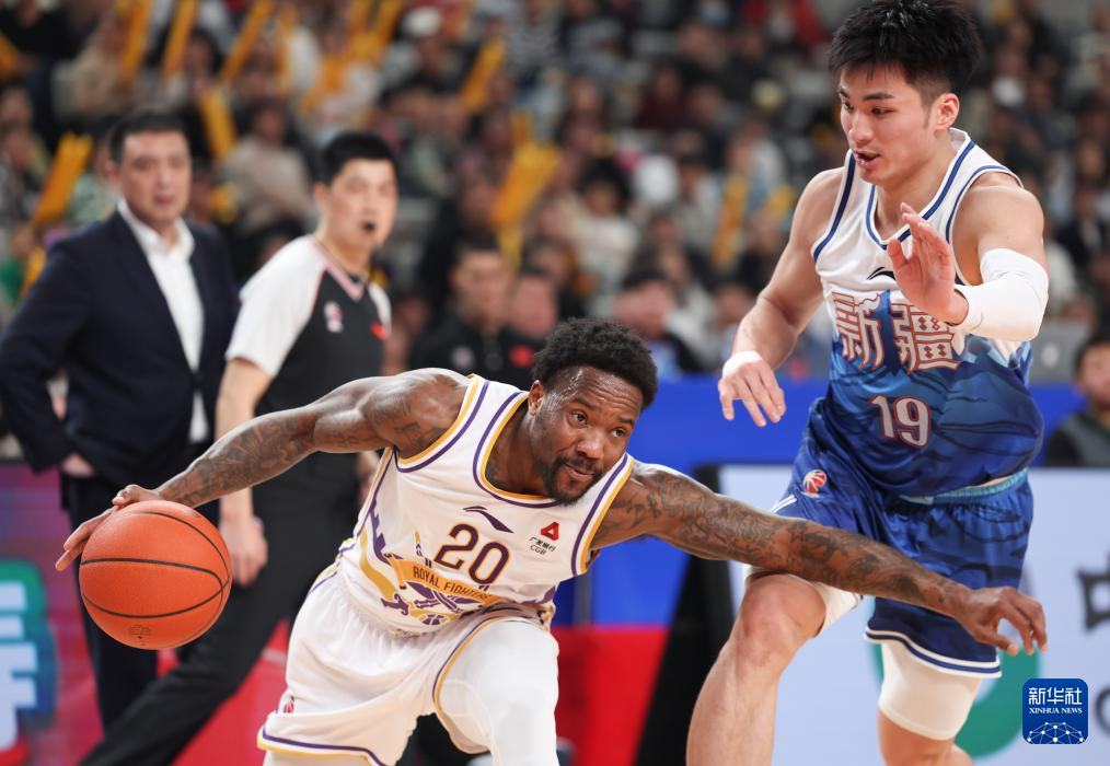 开云体育登录-四川男篮主场获胜，稳居中游位置的简单介绍