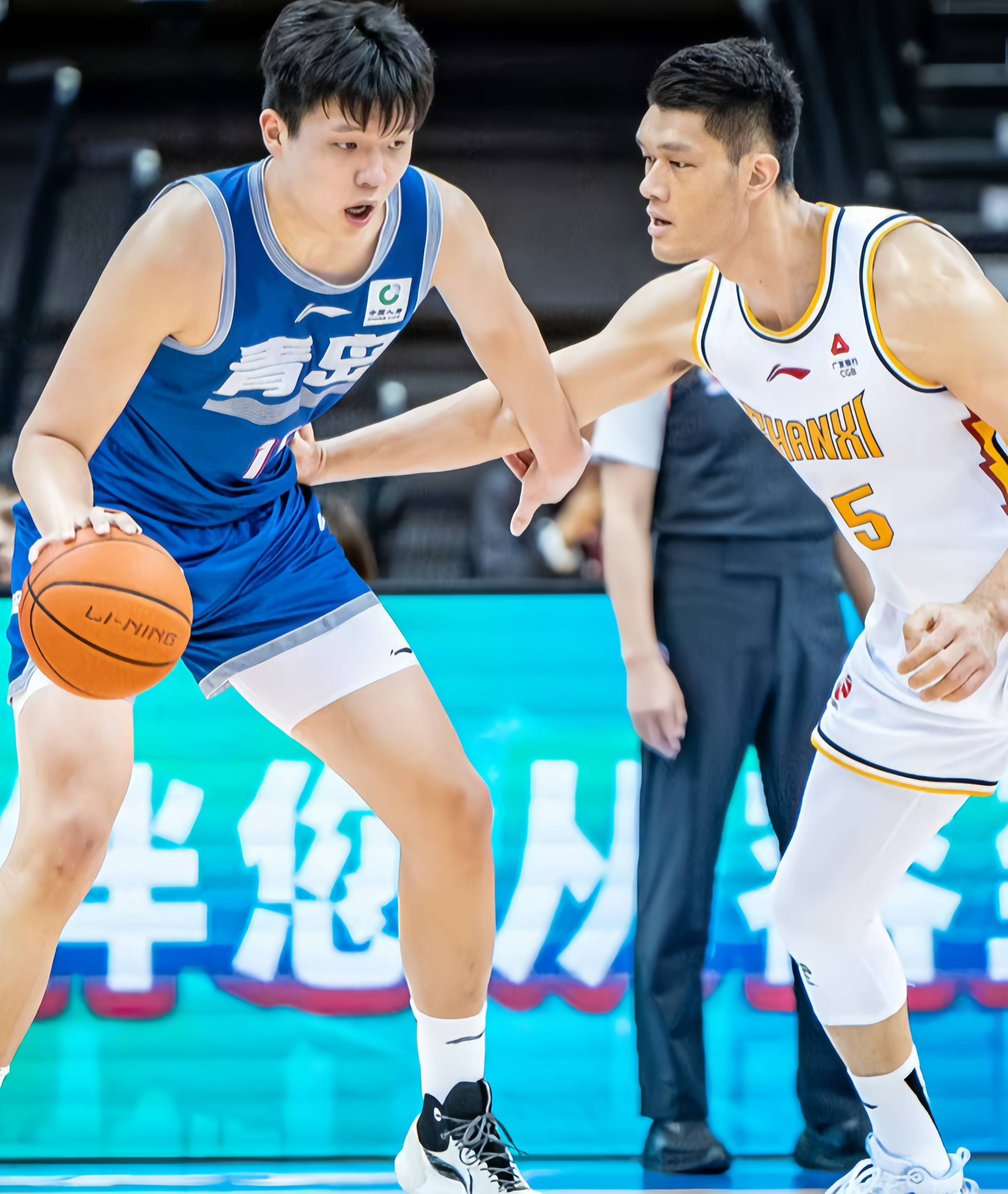 开云APP-关于精彩对决：职业篮球比赛中球队实力对抗的信息