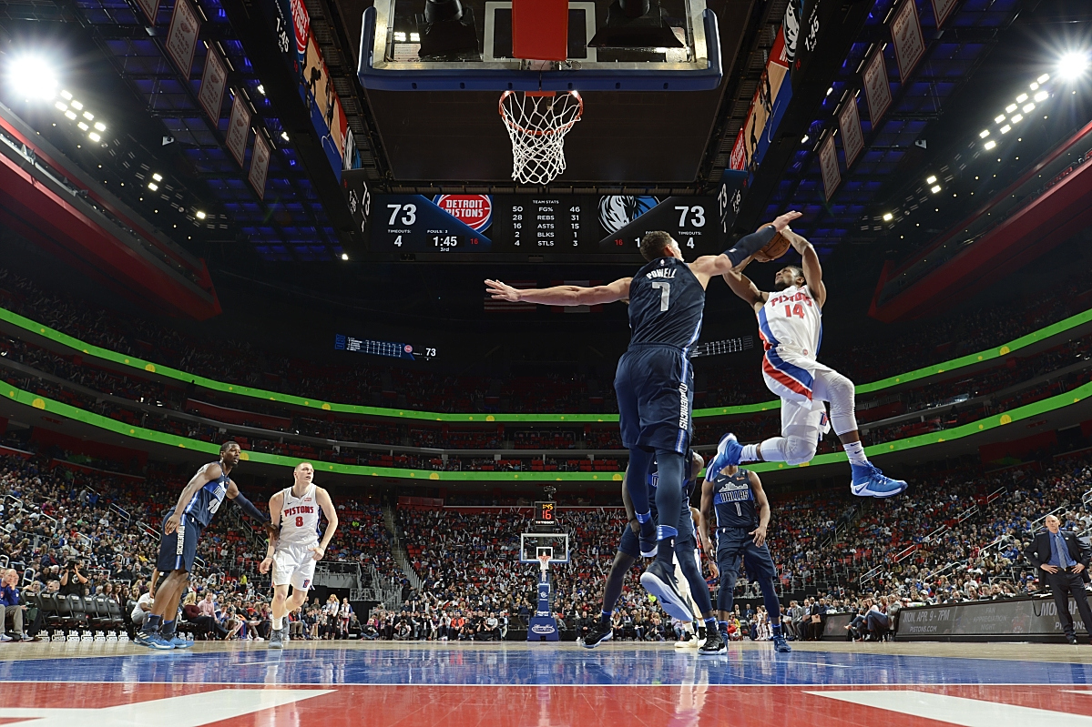 双方对垒陷入僵局，精彩战斗即将展开