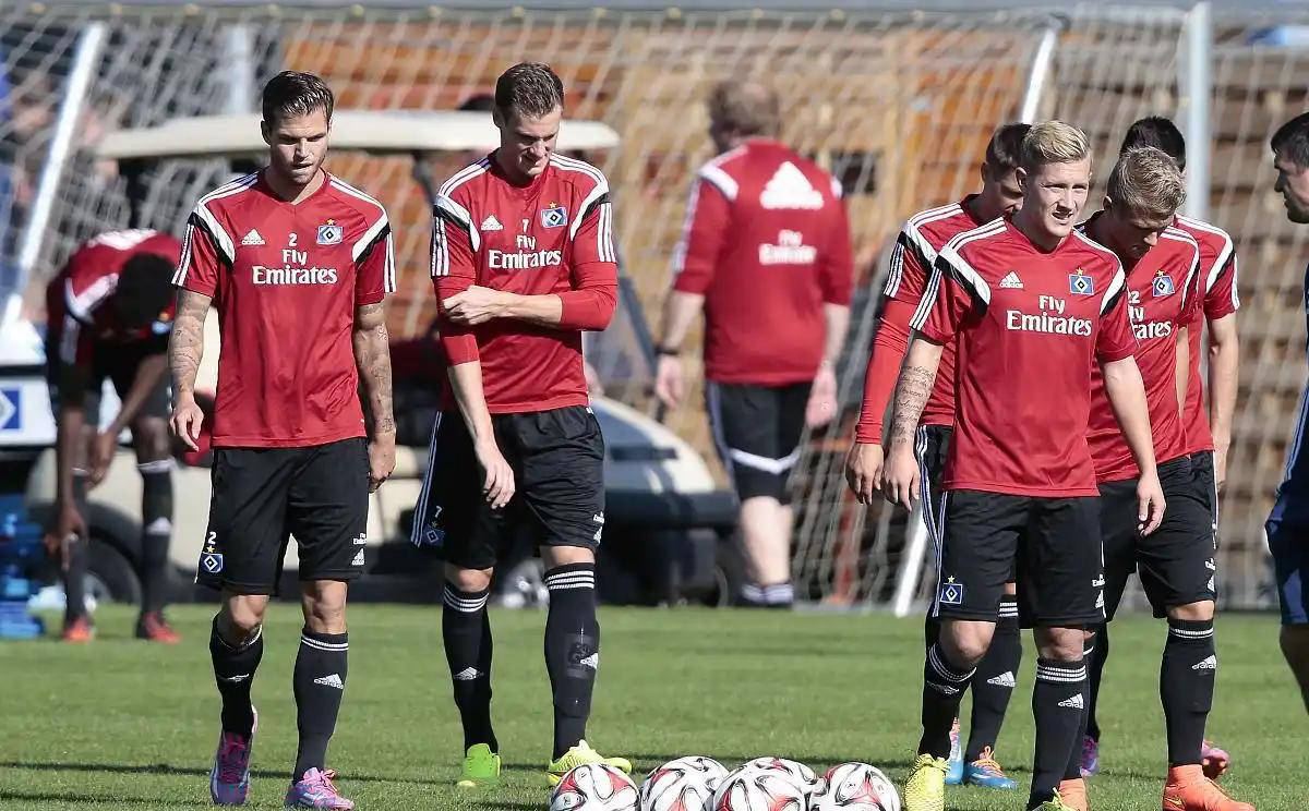 开云体育平台APP-凯泽斯劳滕球员备战投入，在场上全力以赴的简单介绍