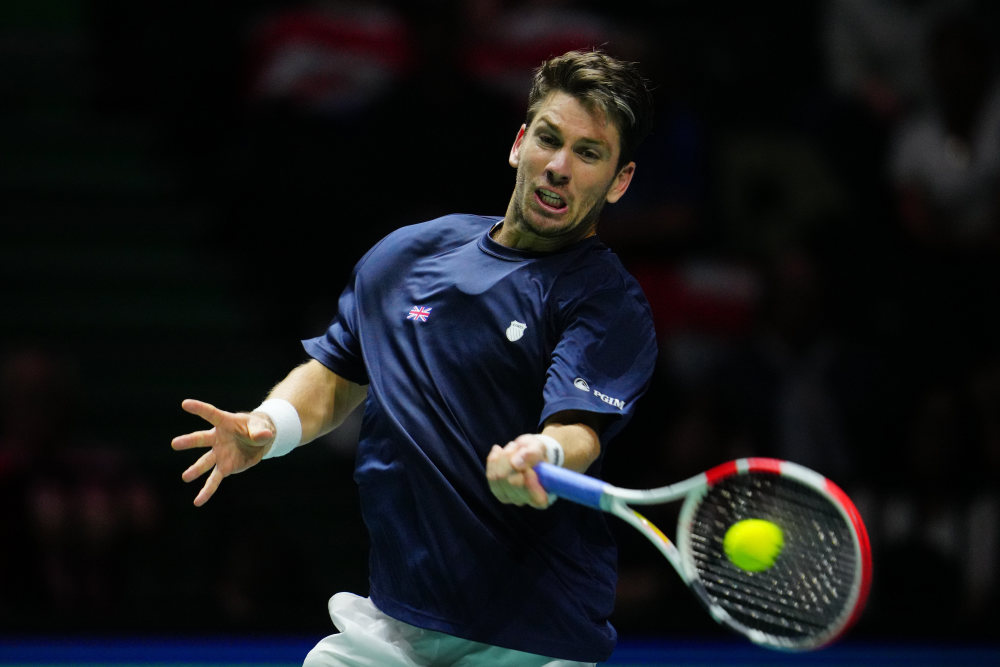 开云体育中国-关于英国网球队险胜美国网球队，瓦林卡统治全场的信息