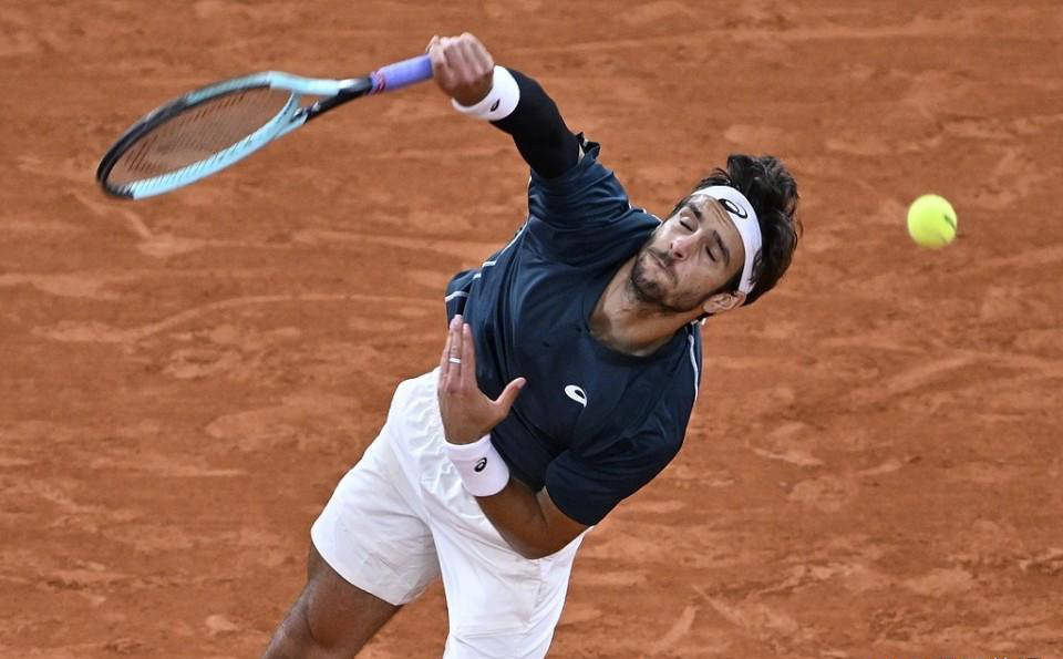 年终总决赛碾压法网，阿尔卡拉斯扛起全队的简单介绍